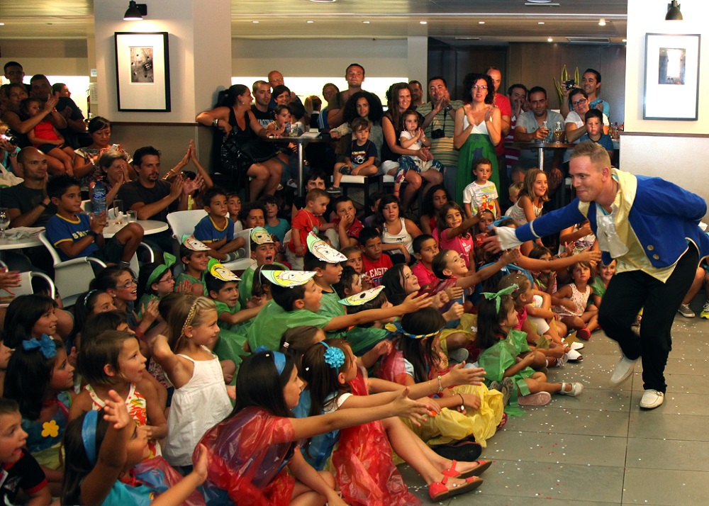 10 claves para elegir hoteles con animación infantil ideales para tus vacaciones en familia